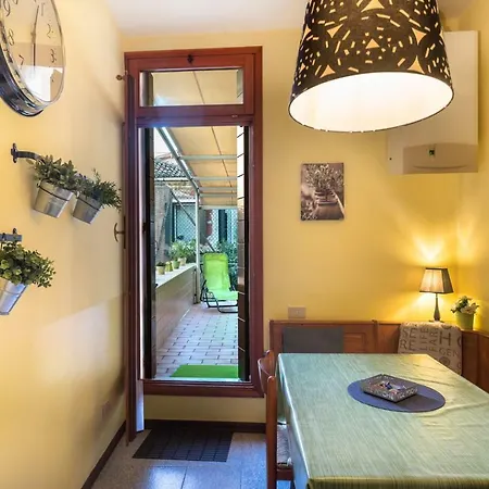 Terrazzina - Romantic Pied A Terre At The Heart Of Cannaregio District Appartement