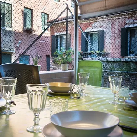 Terrazzina - Romantic Pied A Terre At The Heart Of Cannaregio District Apartment